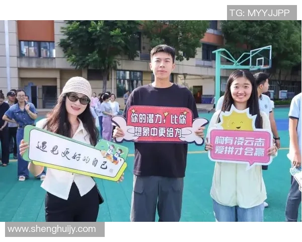 足球明星为学子送祝福愿你们考试顺利梦想成真勇攀高峰